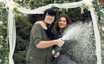 EuroMillions Winners Matt Topham & Cassey Carrington